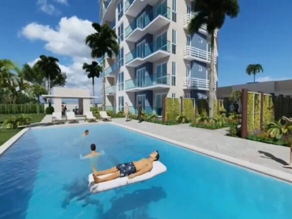 Piscina en Palmares Residences es un proyecto de torres de apartamentos y penta house, ubicados en Caleta, La Romana, con vista a la isla catalina, en primera linea con vista al mar, walking distance al Hotel Hilton y Capitan Kidd, Yatcha and club, asi como tambien todos lo restaurantes de la playa de Caleta, la zona de mayor desarrollo en La Romana.