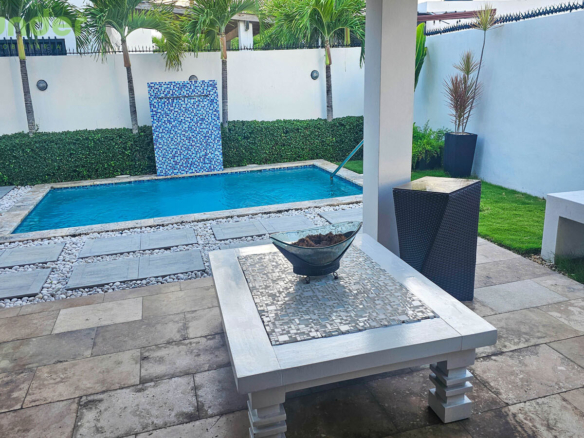 Casa Con Piscina – Estrella Marina – Caleta La Romana- Vista Al Hotel Hilton