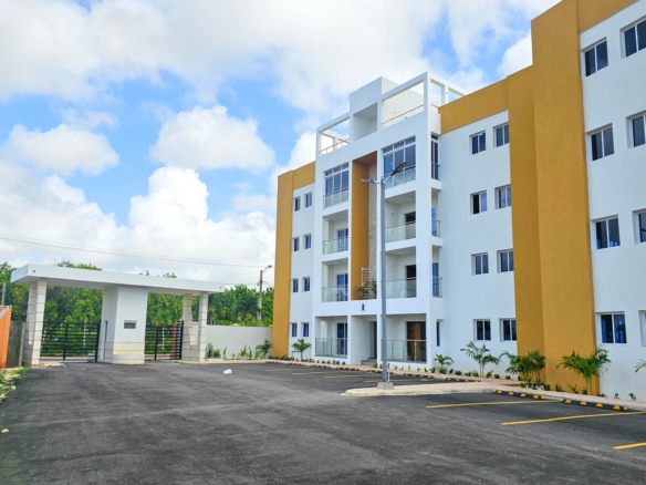 Residencial Julieta 1 Nivel – Apartamento Con Piscina Frente A Don Juan 2